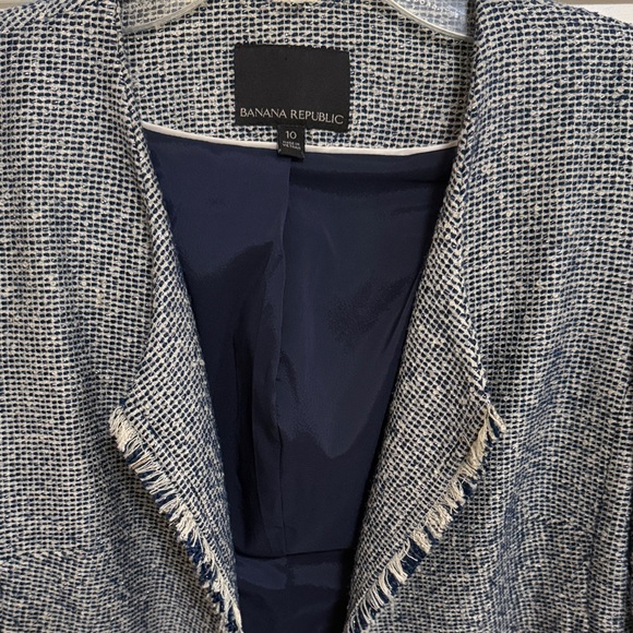 Banana Republic Women's Gray Tweed Blazer - Picture 3 of 6